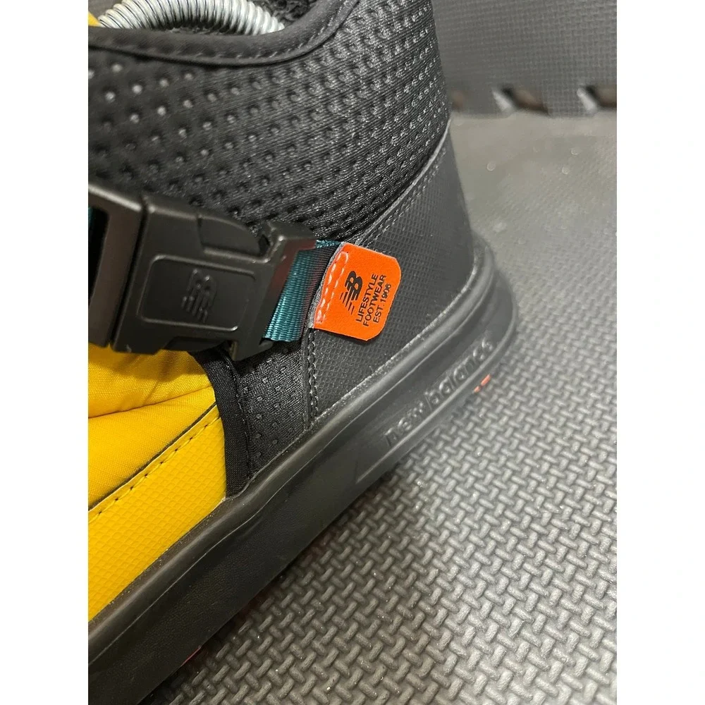 New Balance Caravan Moc Mid Men 10 Yellow Quilted Insulated Buckle SUFMMOCM